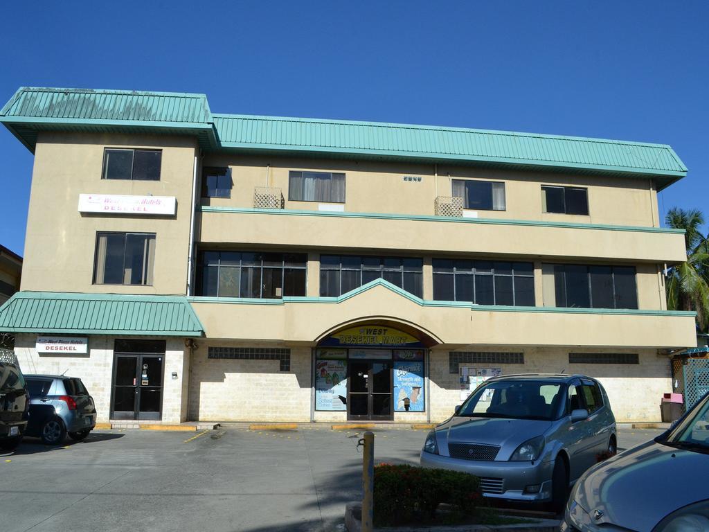 Hotel West Plaza Desekel Koror Zewnętrze zdjęcie