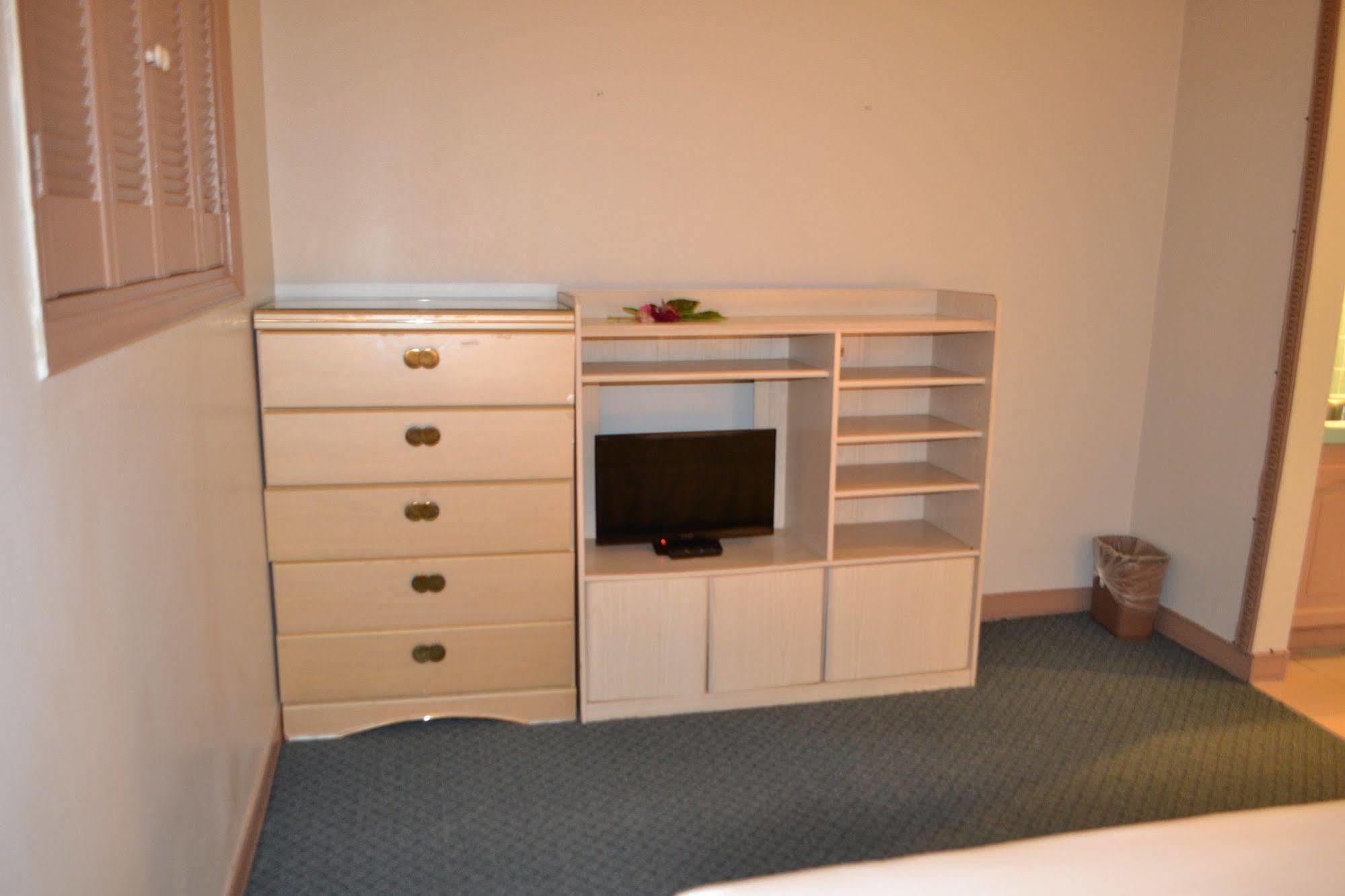 Hotel West Plaza Desekel Koror Zewnętrze zdjęcie