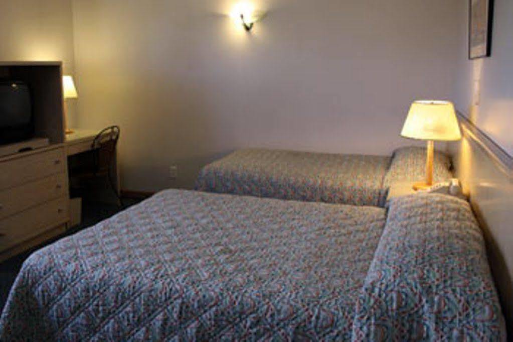 Hotel West Plaza Desekel Koror Zewnętrze zdjęcie
